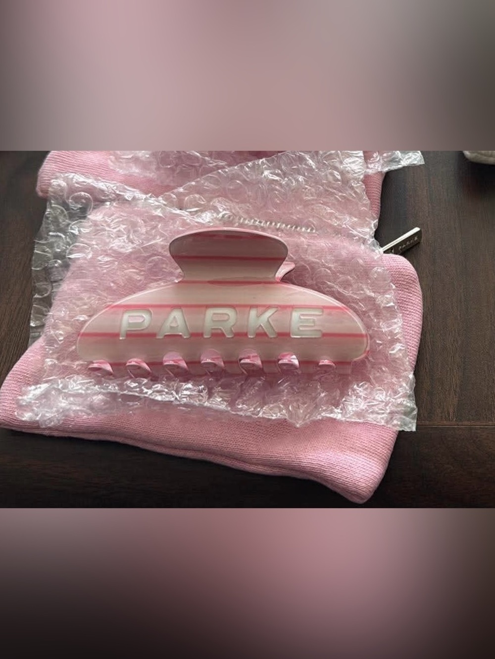 PARKE Girly Stripe Claw Clip